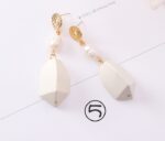Stylevoa Vintage geometric metal pearl asymmetric earrings design personalized earrings - Image 10
